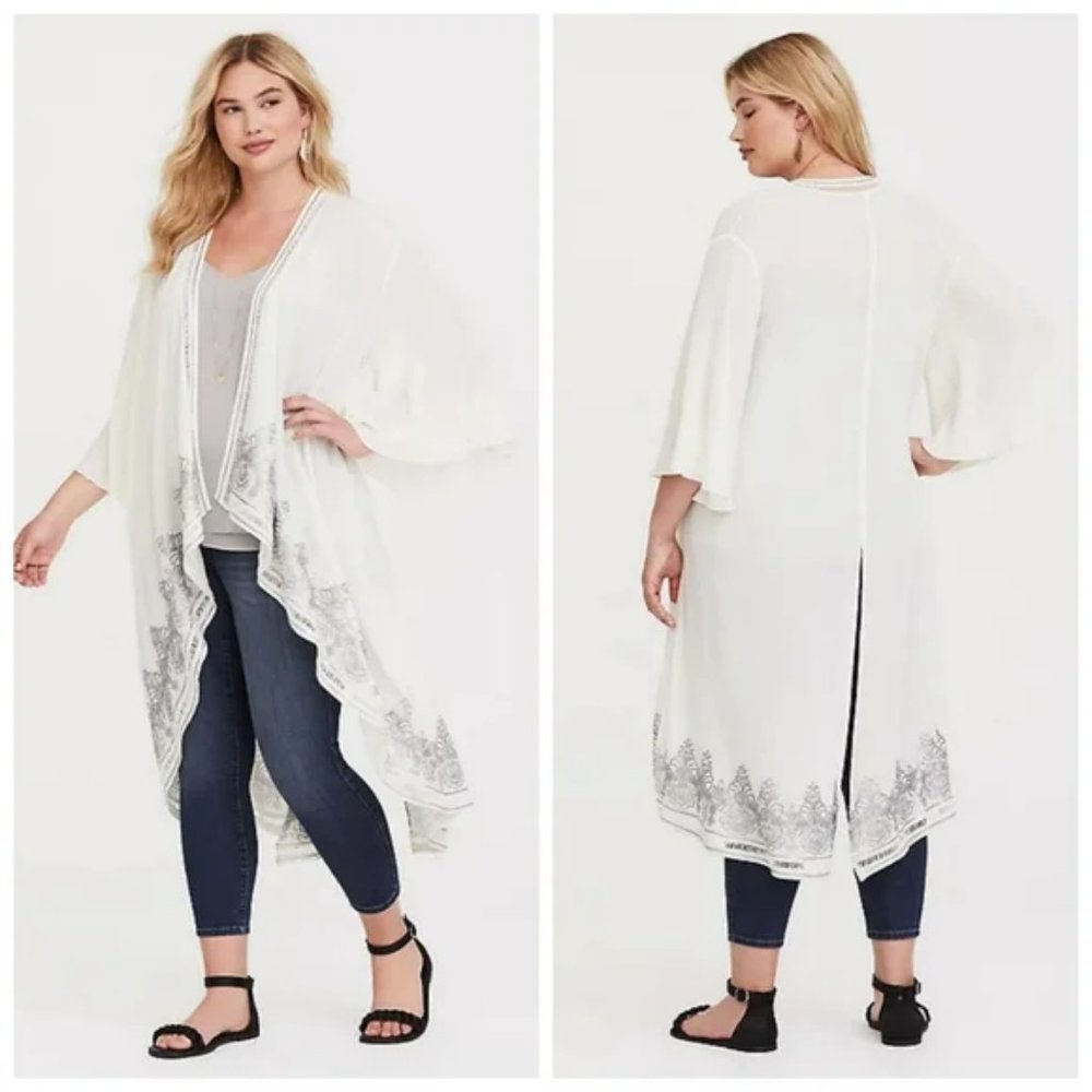 NWT Torrid Ivory Sequin Gauze Kimono size 1x-2x